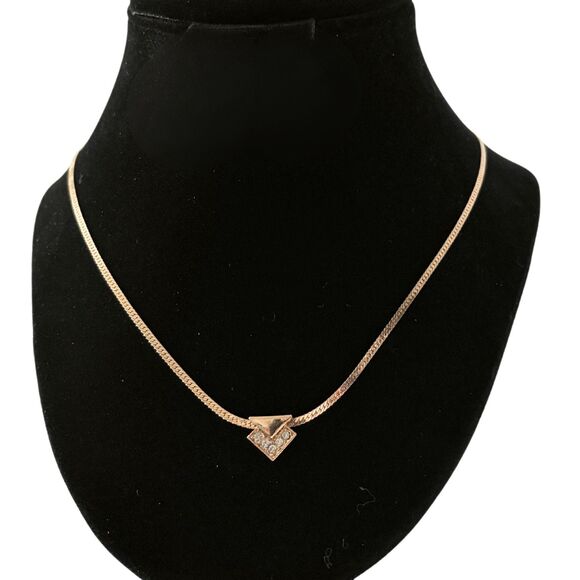 1985 Avon Dazzlessence Serpentine Chain with Sparkling Pendant - NIB - Picture 1 of 3